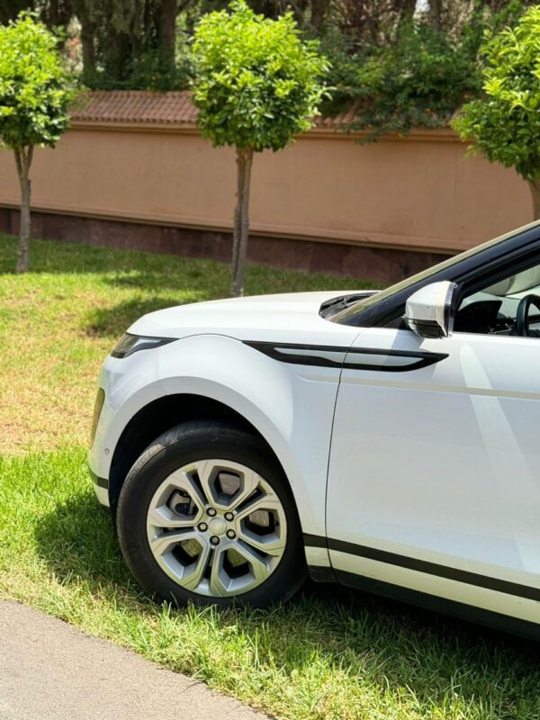 Range Rover Evoque – Image 11