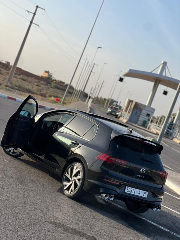Volkswagen Golf 8 – Image 9
