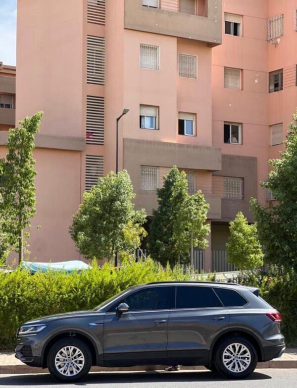 Volkswagen Touareg – Image 2